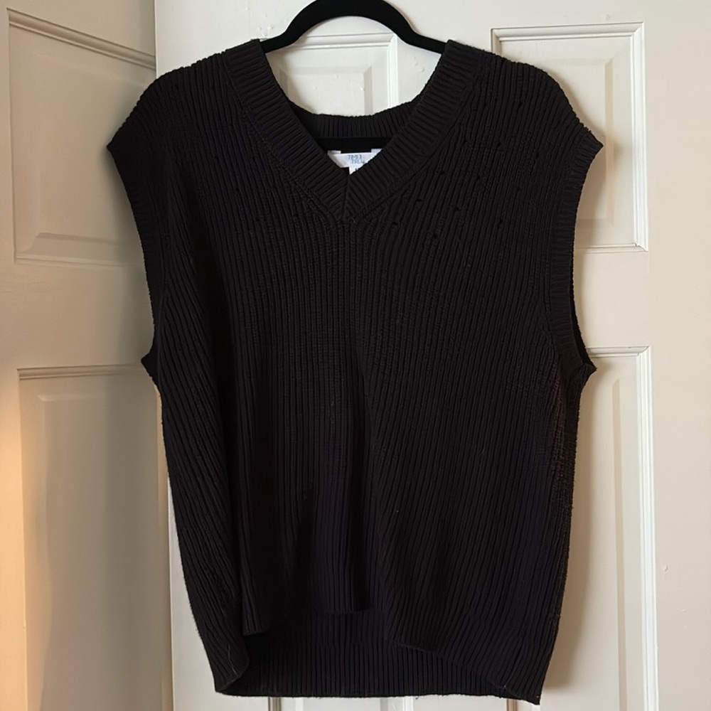 Knitted vest